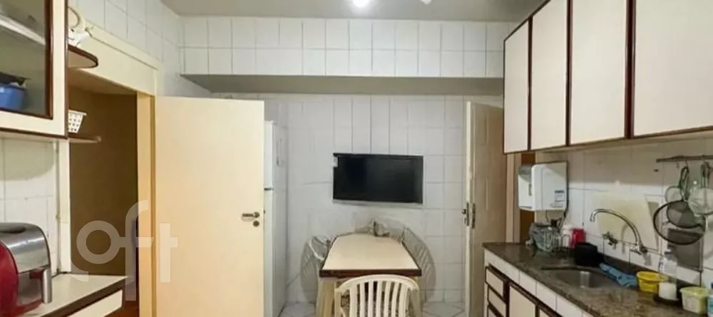 Apartamento à venda com 3 quartos, 170m² - Foto 11