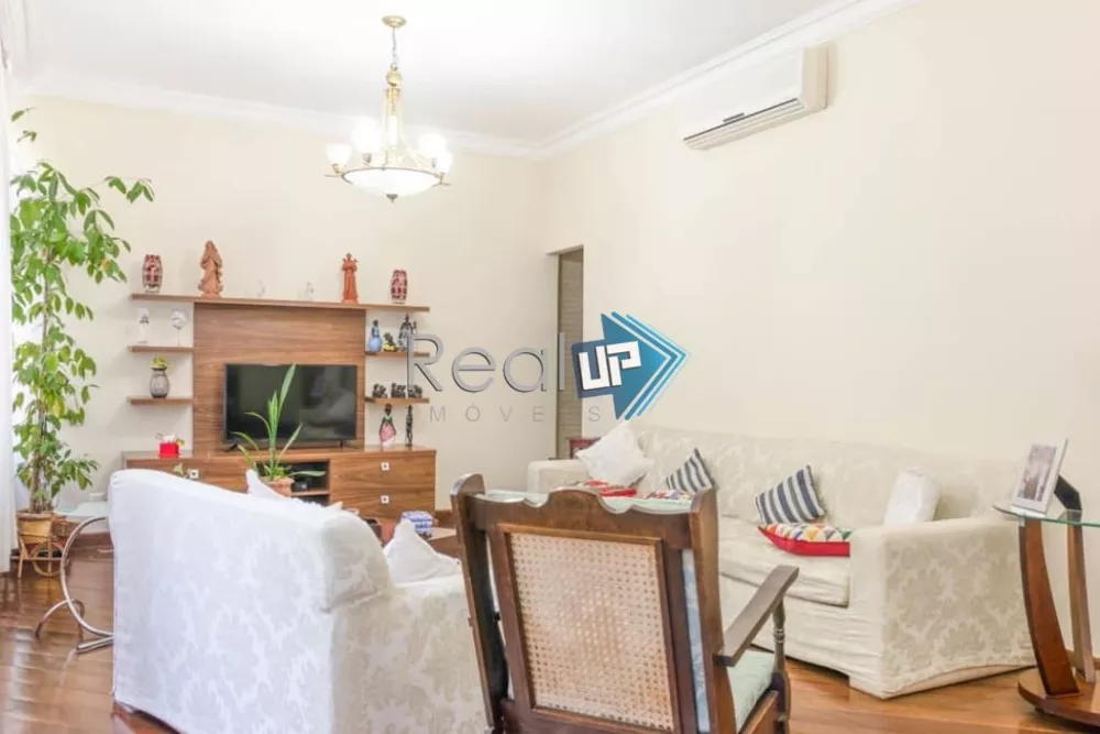 Apartamento à venda com 3 quartos, 150m² - Foto 4