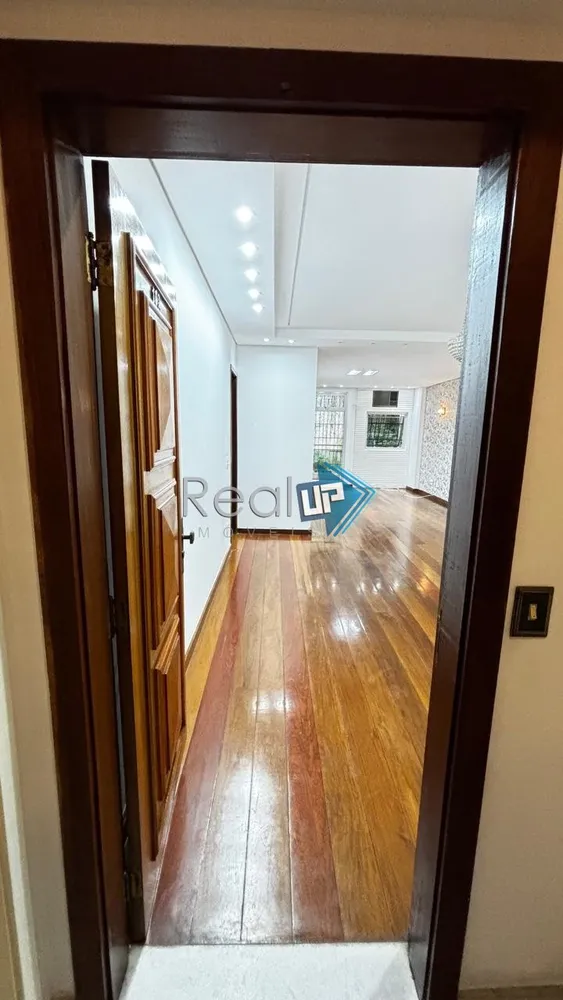 Apartamento, 3 quartos, 156 m² - Foto 3