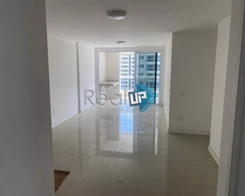 Apartamento à venda com 3 quartos, 114m² - Foto 2