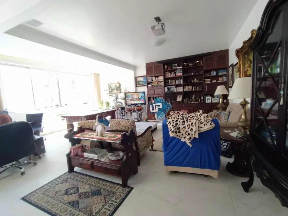 Apartamento à venda com 3 quartos, 187m² - Foto 3