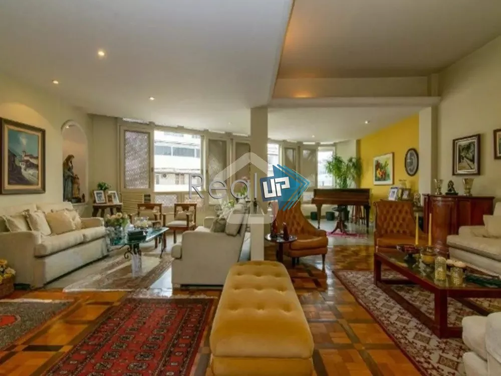Apartamento, 3 quartos, 220 m² - Foto 1