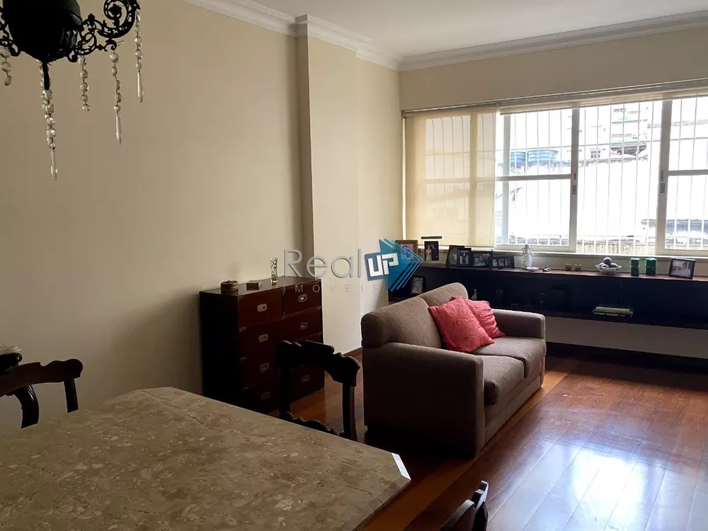 Apartamento à venda com 3 quartos, 137m² - Foto 4