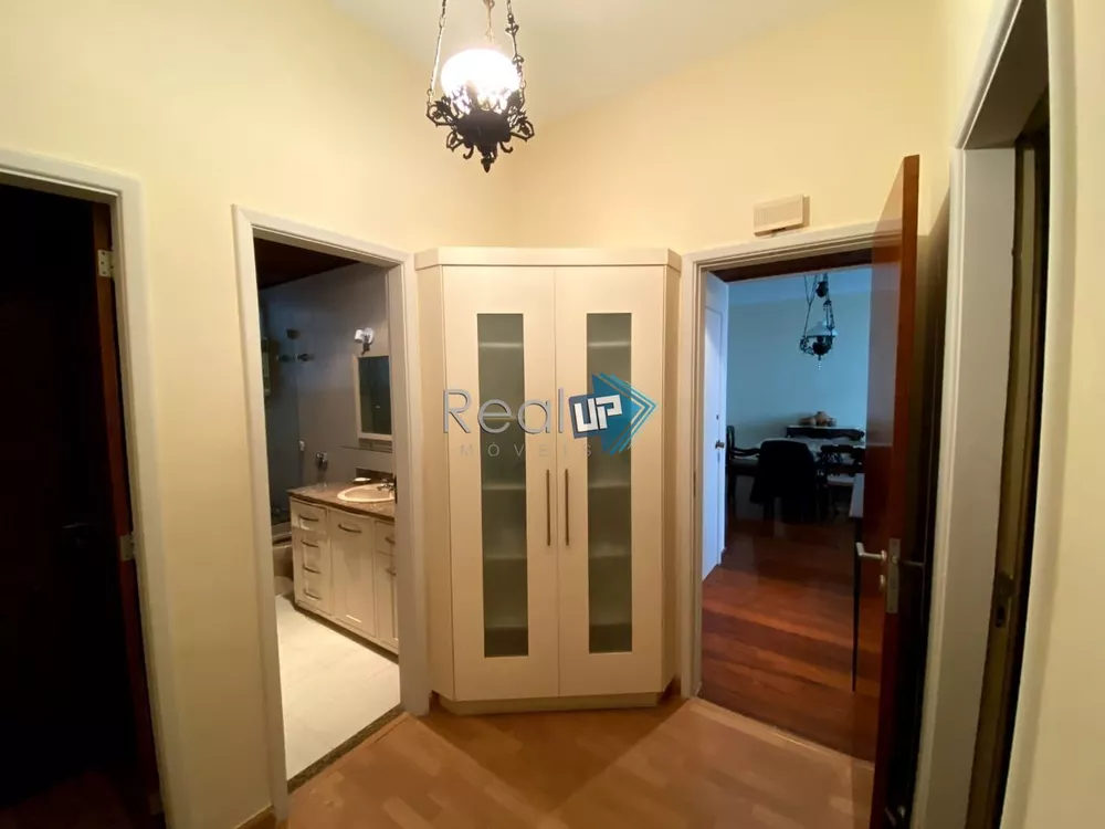 Apartamento à venda com 3 quartos, 137m² - Foto 8