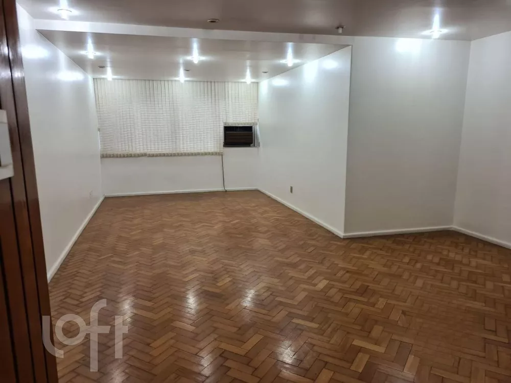 Apartamento à venda com 3 quartos, 136m² - Foto 3