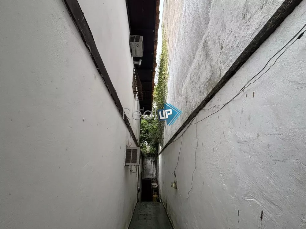 Casa, 4 quartos, 300 m² - Foto 1