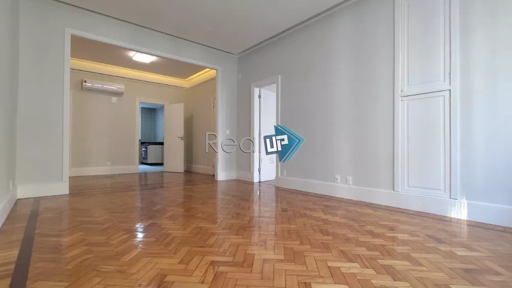 Apartamento à venda com 3 quartos, 100m² - Foto 4