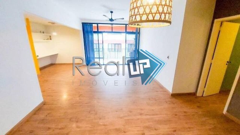 Apartamento à venda com 3 quartos, 128m² - Foto 1