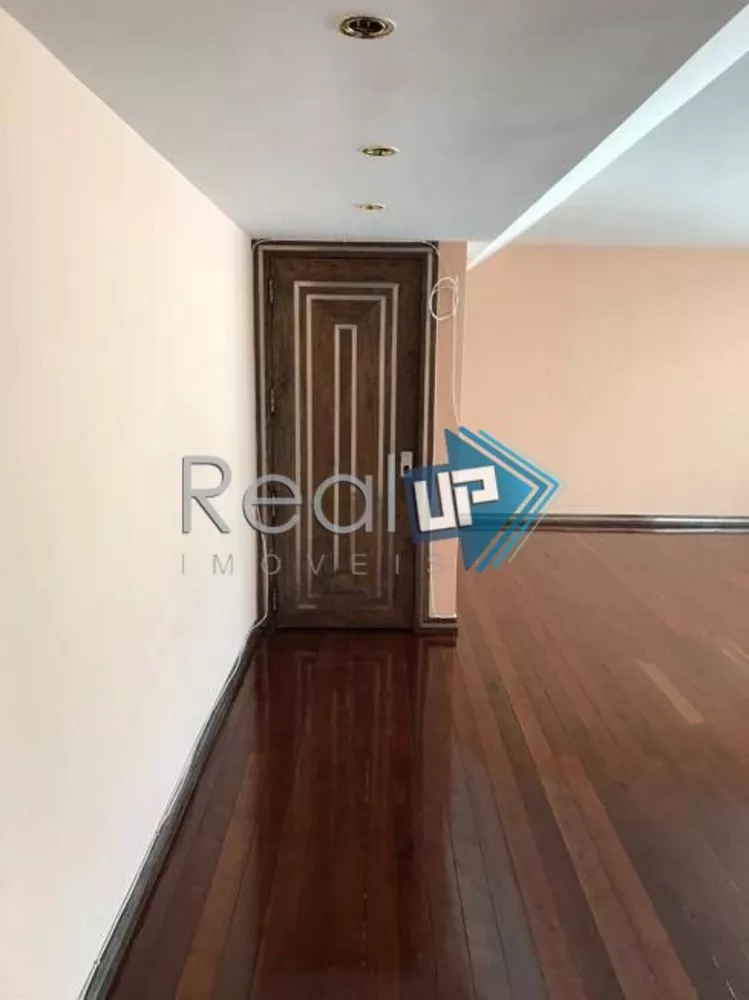 Apartamento à venda com 4 quartos, 167m² - Foto 2