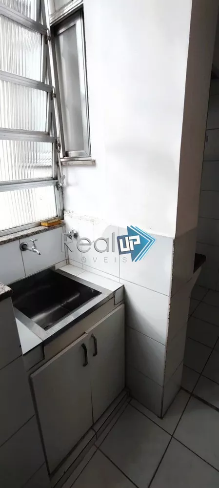 Apartamento à venda com 2 quartos, 64m² - Foto 10