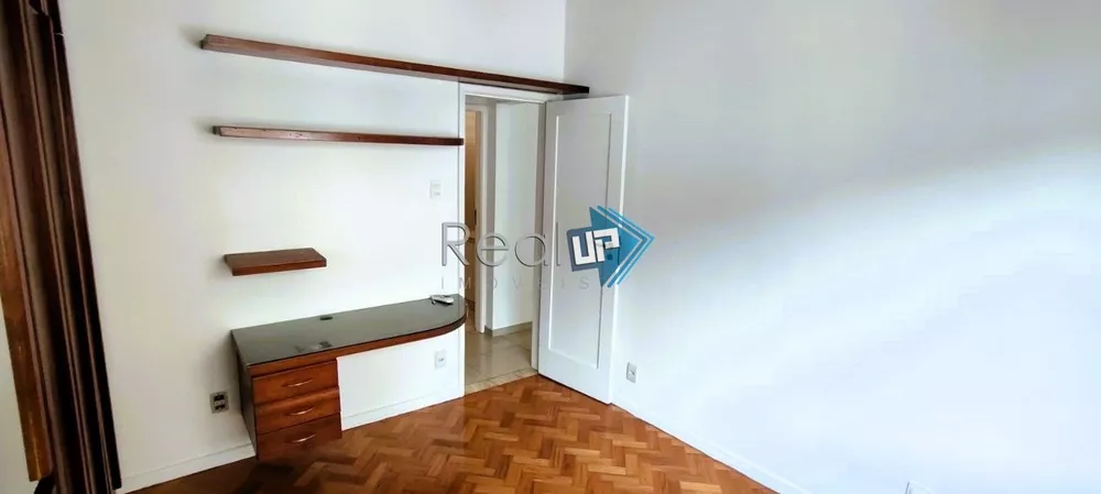 Apartamento à venda com 2 quartos, 64m² - Foto 2