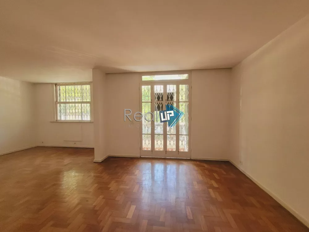 Apartamento à venda com 4 quartos, 132m² - Foto 2