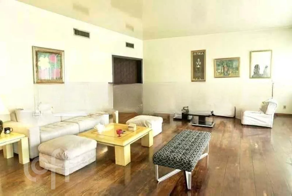 Apartamento à venda com 3 quartos, 288m² - Foto 4