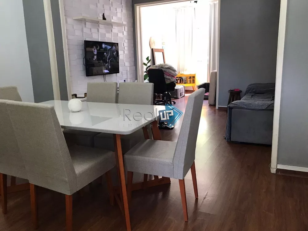 Apartamento à venda com 3 quartos, 100m² - Foto 2