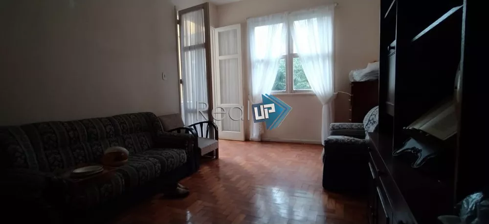 Apartamento à venda com 2 quartos, 82m² - Foto 3