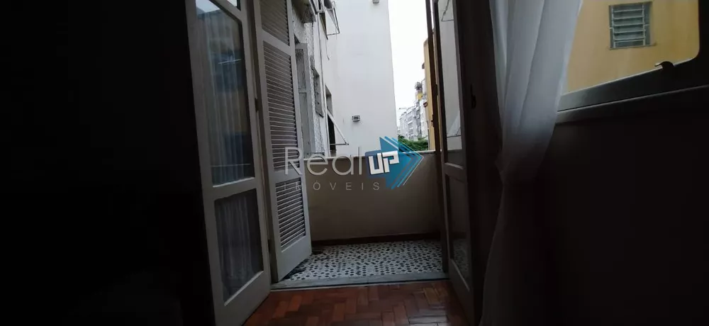 Apartamento à venda com 2 quartos, 82m² - Foto 4