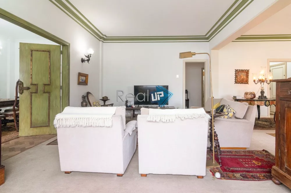 Apartamento à venda com 4 quartos, 220m² - Foto 7