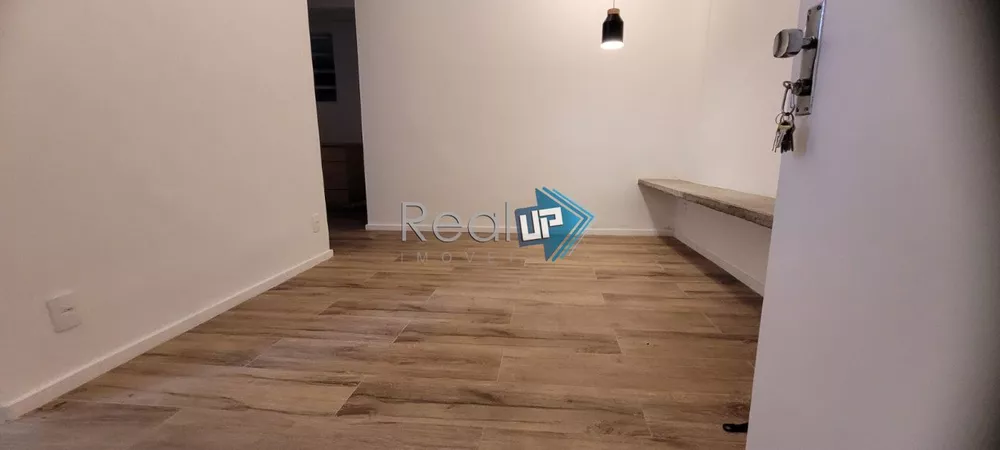 Apartamento à venda com 1 quarto, 60m² - Foto 3