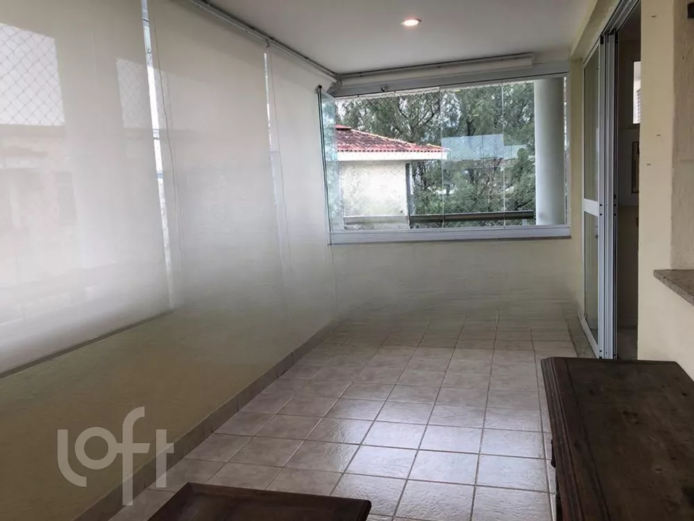 Apartamento à venda com 3 quartos, 129m² - Foto 2