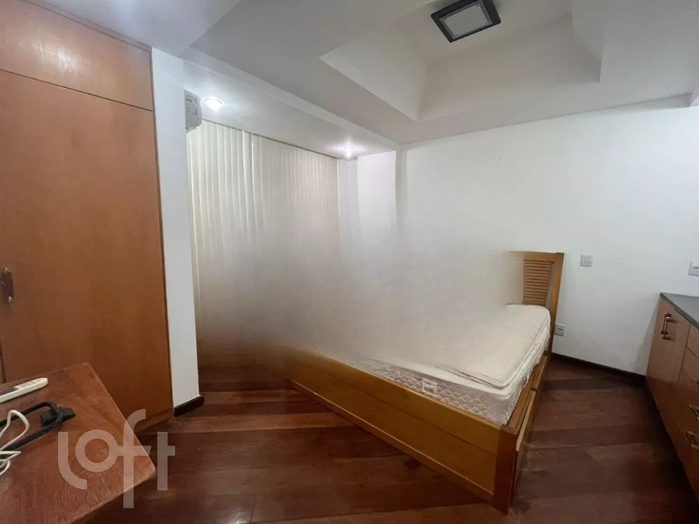 Apartamento à venda com 3 quartos, 135m² - Foto 4