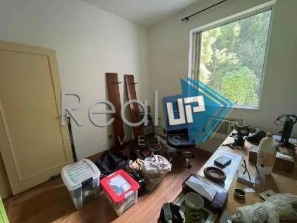 Apartamento à venda com 3 quartos, 123m² - Foto 3