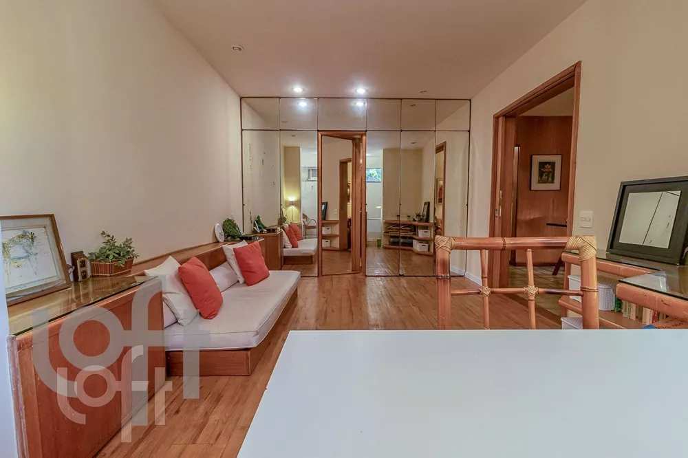 Apartamento à venda com 2 quartos, 80m² - Foto 1