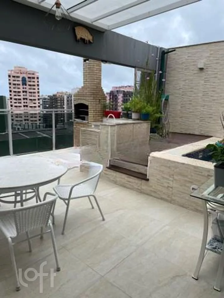 Apartamento à venda com 3 quartos, 140m² - Foto 3