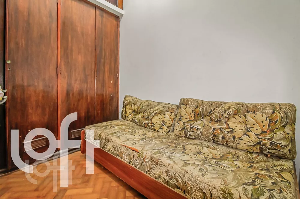 Apartamento à venda com 3 quartos, 160m² - Foto 2