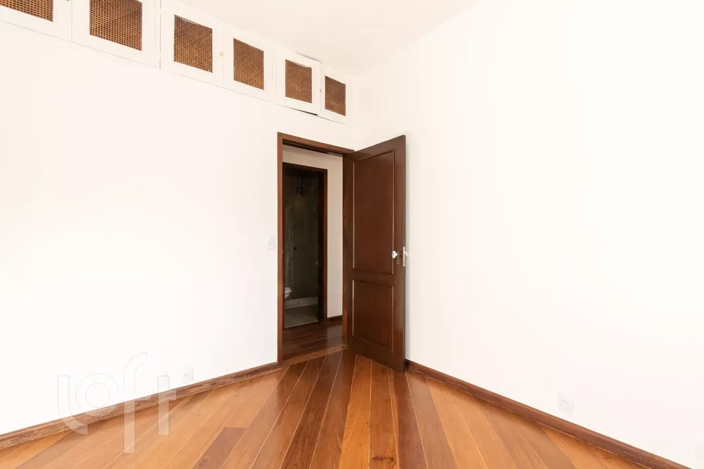 Apartamento à venda com 4 quartos, 155m² - Foto 4