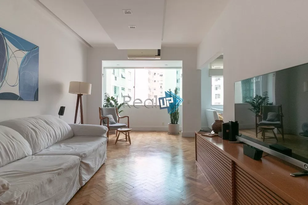 Apartamento à venda com 3 quartos, 133m² - Foto 3