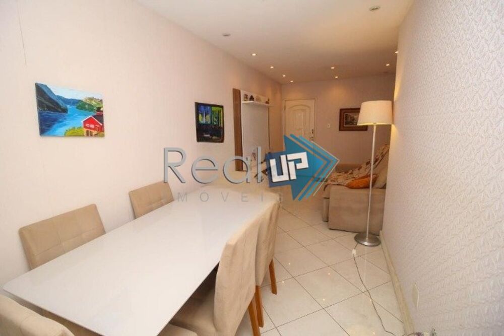 Apartamento à venda com 2 quartos, 70m² - Foto 1
