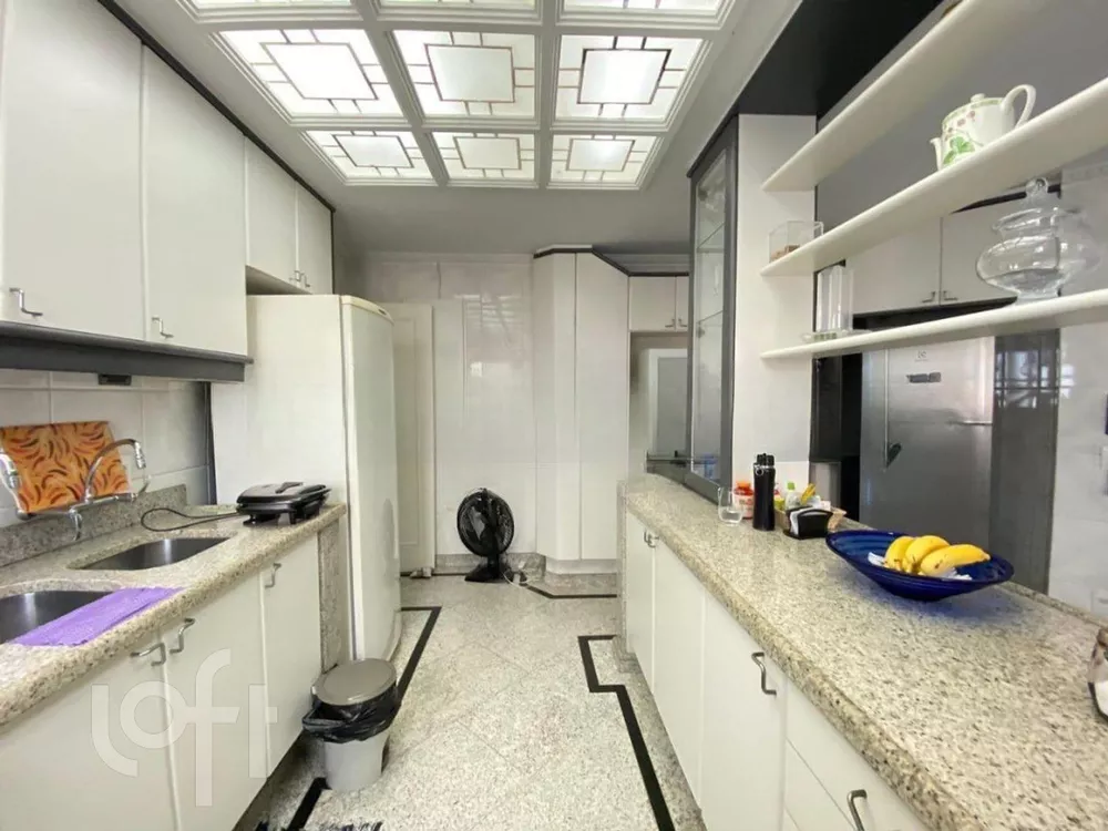 Apartamento à venda com 4 quartos, 377m² - Foto 2