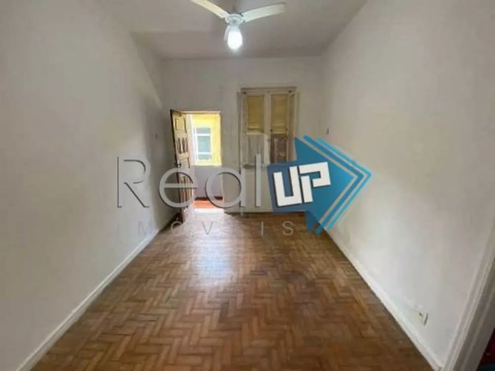 Apartamento à venda com 1 quarto, 60m² - Foto 1