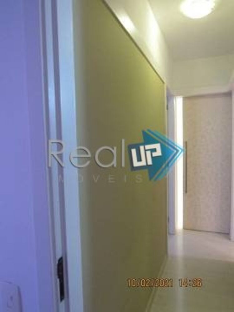 Apartamento à venda com 2 quartos, 75m² - Foto 1