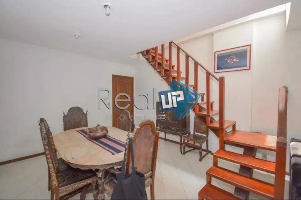 Apartamento, 3 quartos, 221 m² - Foto 1
