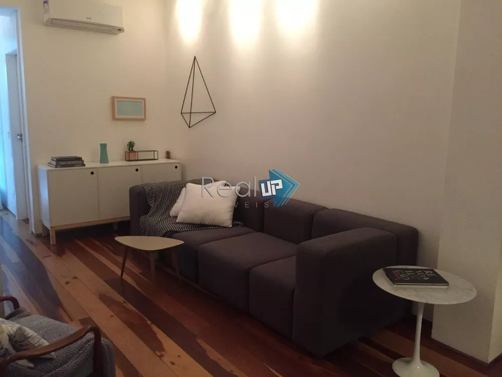 Apartamento à venda com 2 quartos, 75m² - Foto 4