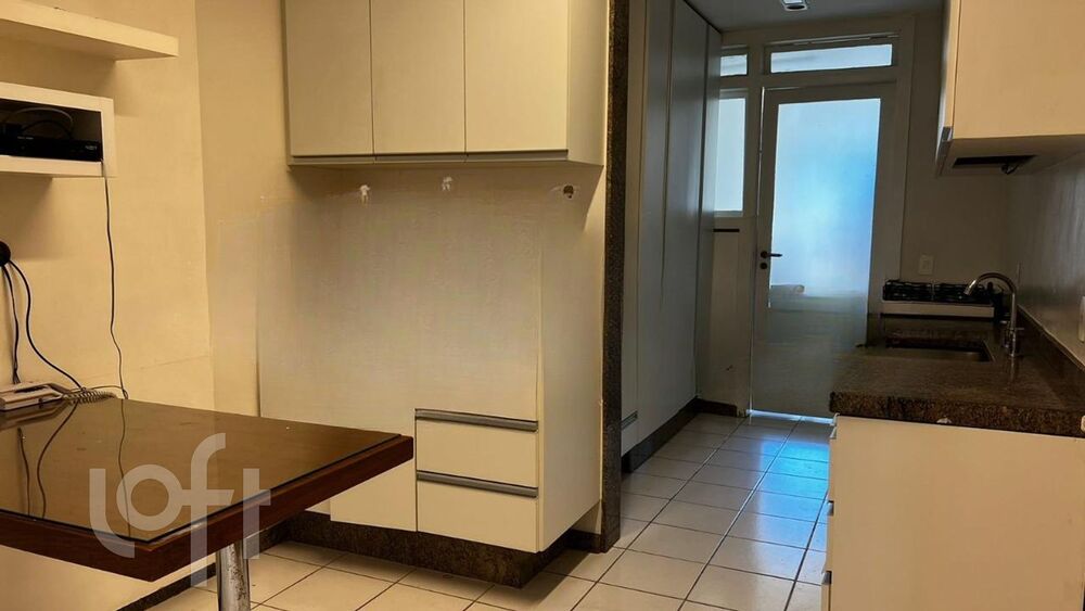 Apartamento à venda com 4 quartos, 195m² - Foto 3