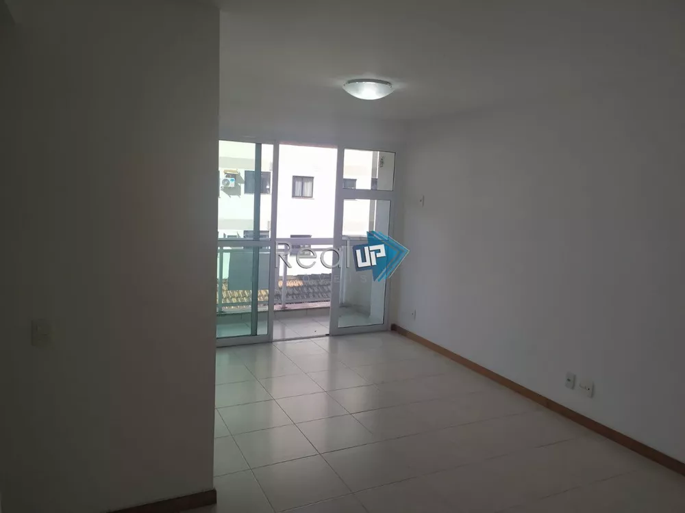 Apartamento à venda com 3 quartos, 109m² - Foto 4