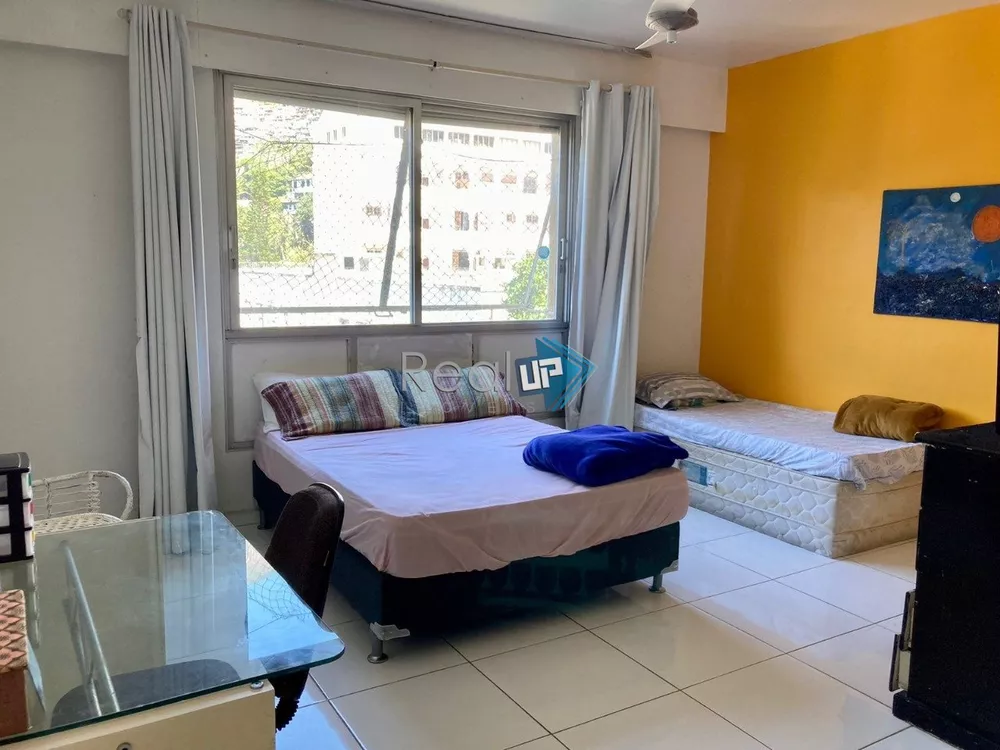 Apartamento à venda com 4 quartos, 176m² - Foto 8