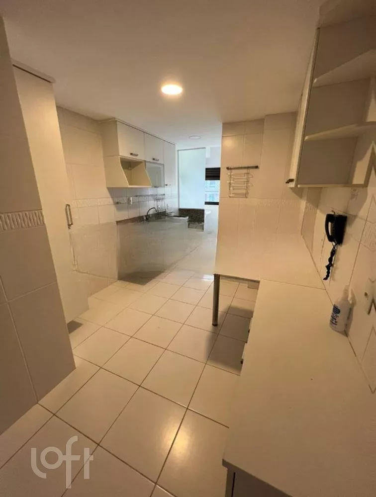 Apartamento à venda com 3 quartos, 111m² - Foto 3