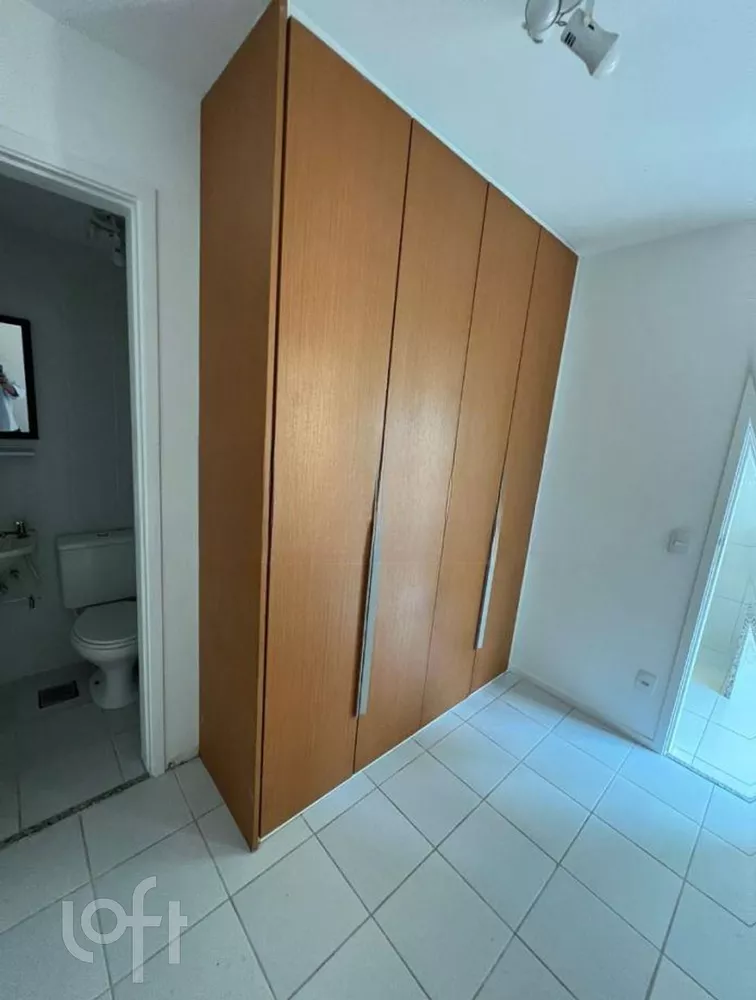 Apartamento à venda com 3 quartos, 111m² - Foto 2