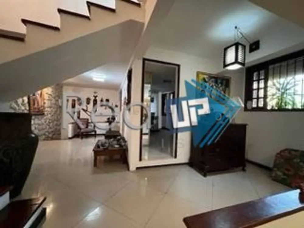 Casa de Condomínio à venda com 4 quartos, 112m² - Foto 2