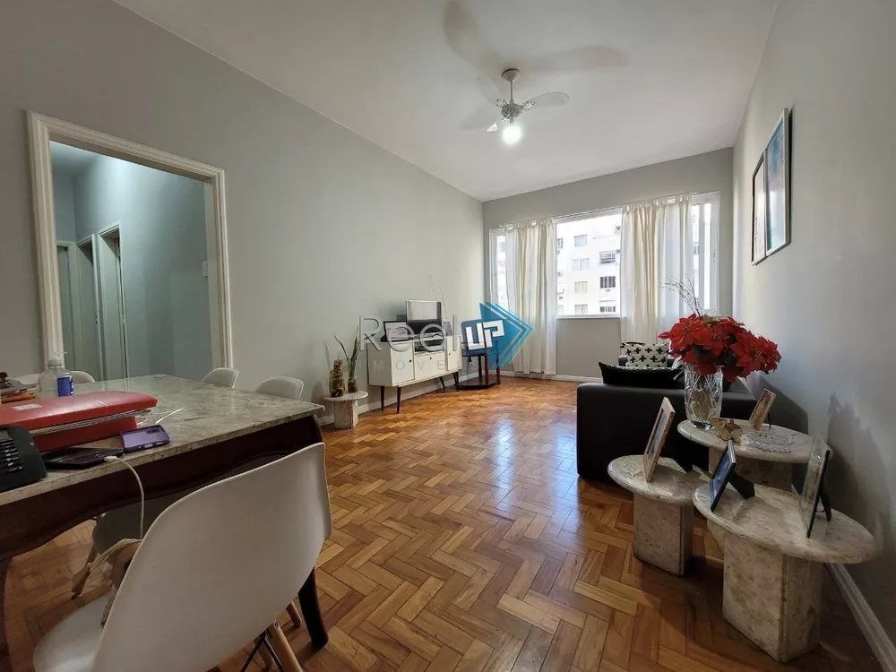 Apartamento à venda com 3 quartos, 82m² - Foto 1