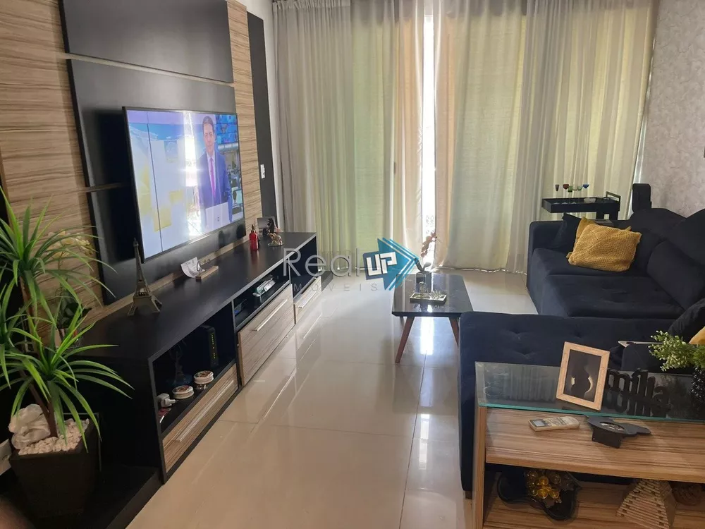 Apartamento à venda com 3 quartos, 94m² - Foto 1