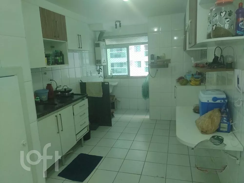 Apartamento à venda com 3 quartos, 112m² - Foto 2