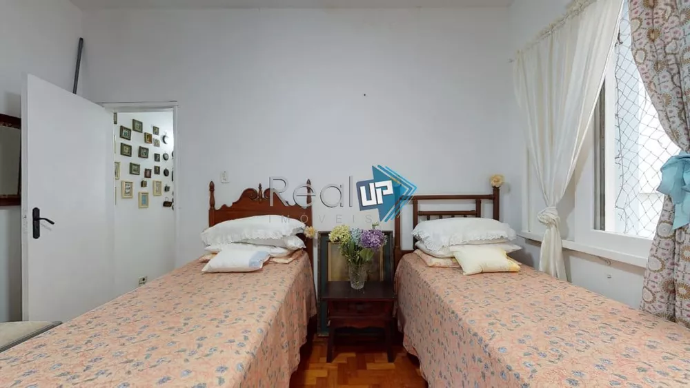 Apartamento à venda com 4 quartos, 151m² - Foto 14