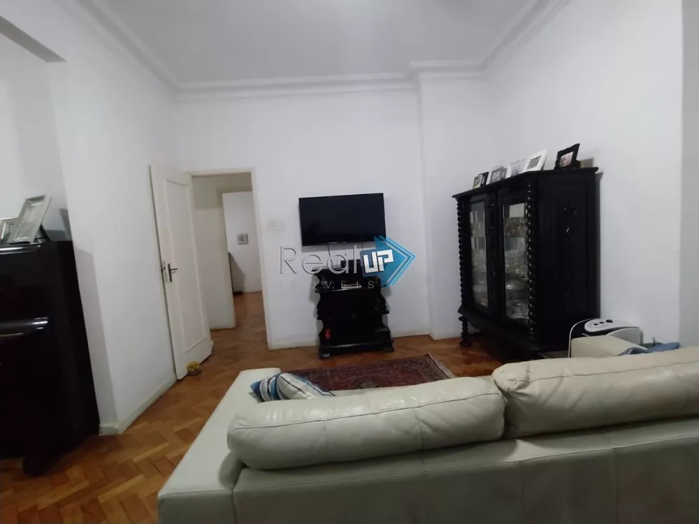 Apartamento à venda com 3 quartos, 156m² - Foto 4