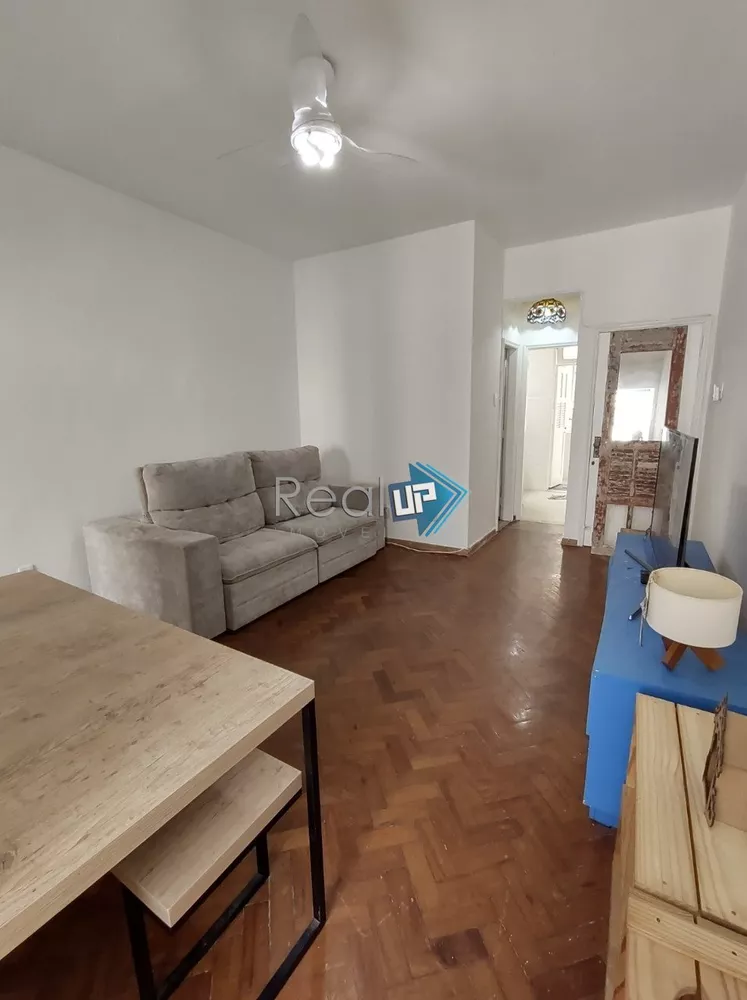 Apartamento à venda com 1 quarto, 42m² - Foto 2