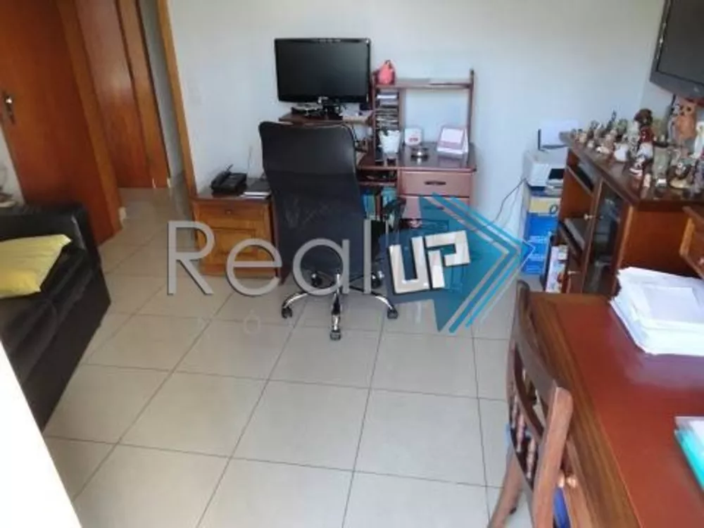 Apartamento à venda com 4 quartos, 186m² - Foto 8