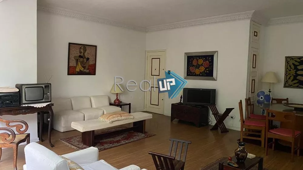 Apartamento à venda com 3 quartos, 130m² - Foto 4